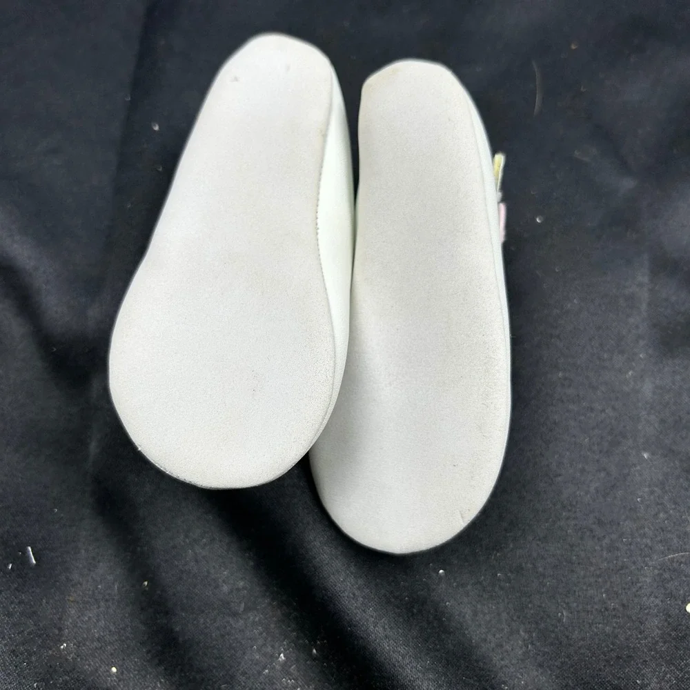 Vintage Baby Girl White Mary Jane Crib Shoes Ribbon Rose Floral Pre-Walker Flats